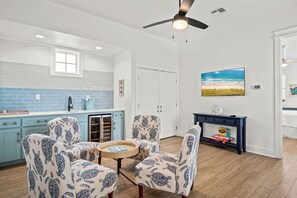 Interior - Resort Pools, Golf Cart Boardwalk to the Beach (Port Aransas)