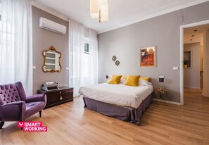 4 bedrooms, iron/ironing board, free WiFi, bed sheets