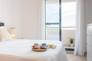 2 chambres, coffres-forts dans les chambres, chambres insonorisées