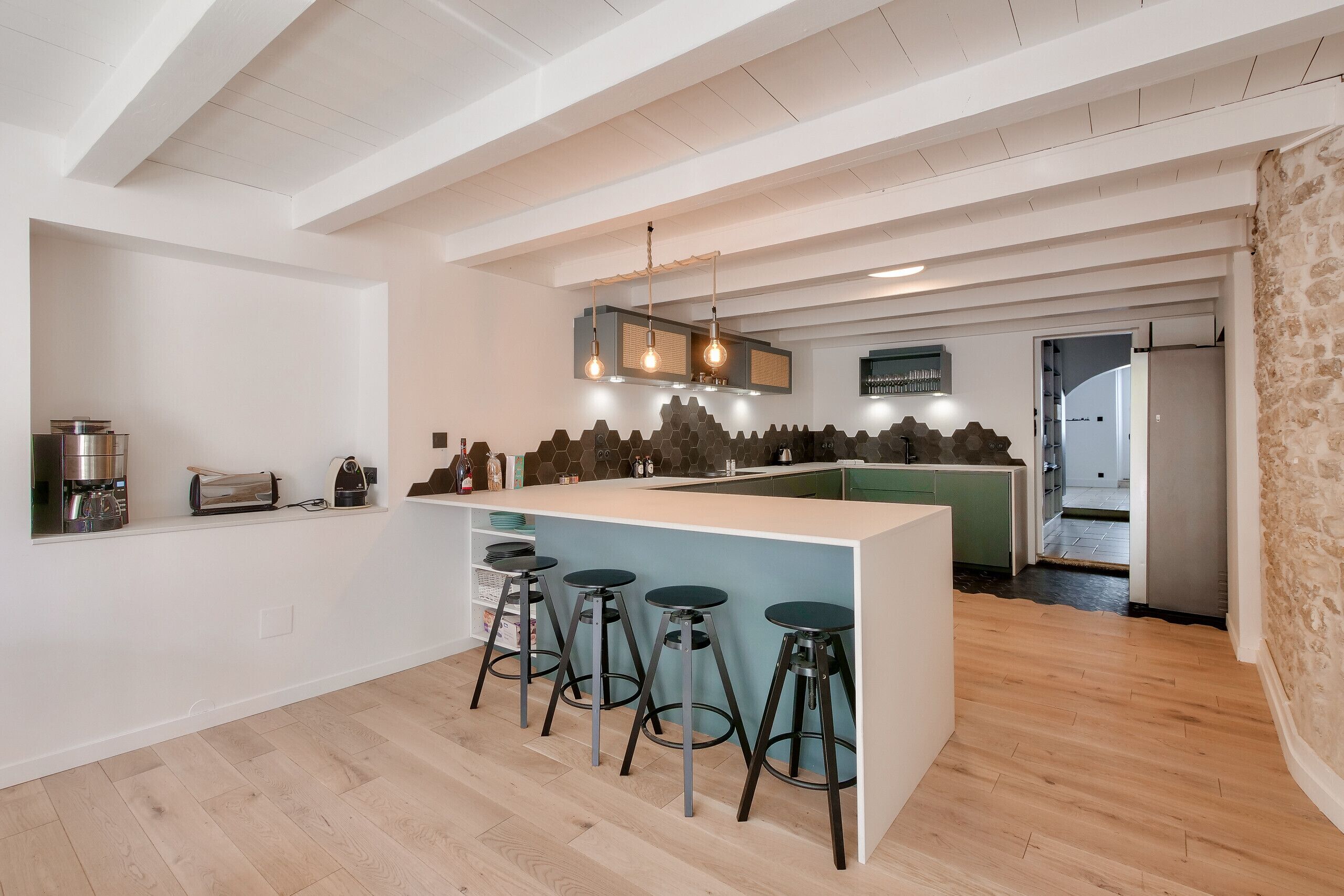 Réfrigérateur, micro-ondes, four, lave-vaisselle