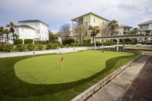 Property grounds - Condo with Pool! Blue Mountain Beach! (Santa Rosa Beach)