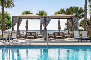 Piscina coperta, una piscina riscaldata