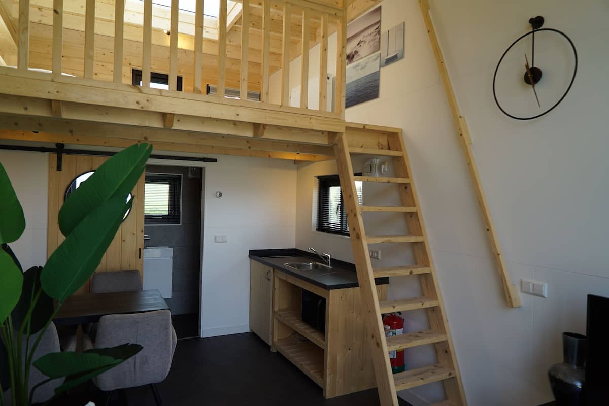 Tiny House 2 | 거실 공간 | TV