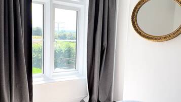 Standard Double Room, 1 Double Bed | Iron/ironing board, free WiFi
