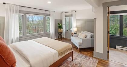 Spacious Stowe Home off of Mountain Rd