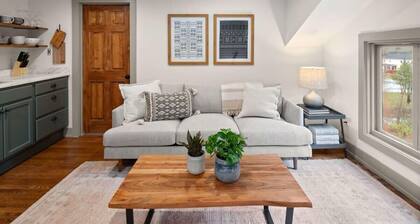 Tranquil New England Home off of Mountain Rd