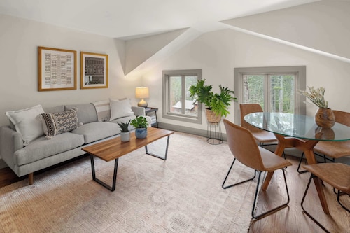 Vermont 2BR | Stowe Slopes & Swimming Holes