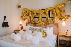 6 bedrooms, desk, iron/ironing board, WiFi