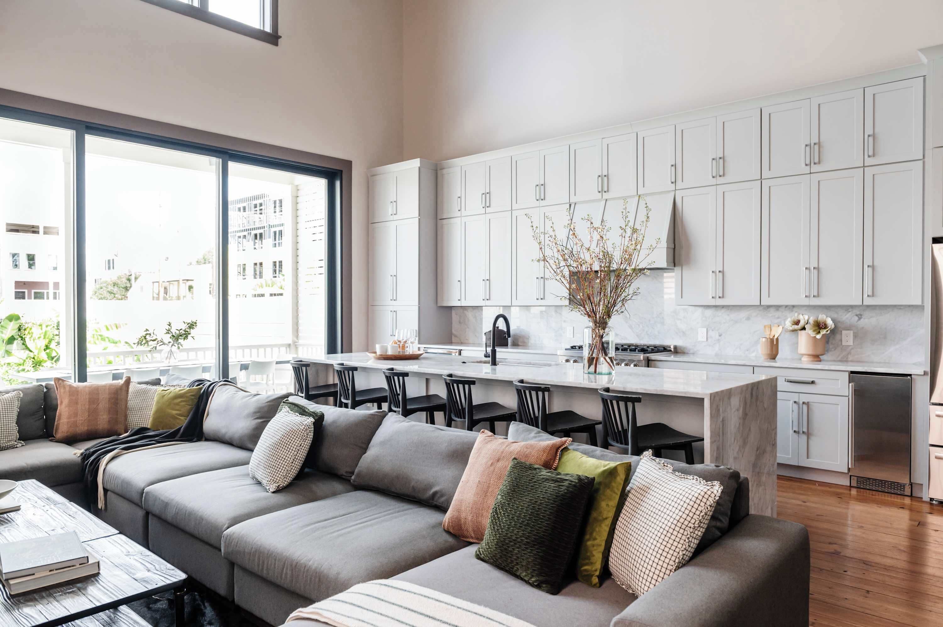 TV, Netflix, Hulu, streaming services