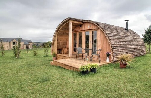 Badger Cabin - Luxury Log Cabin with private hot tub