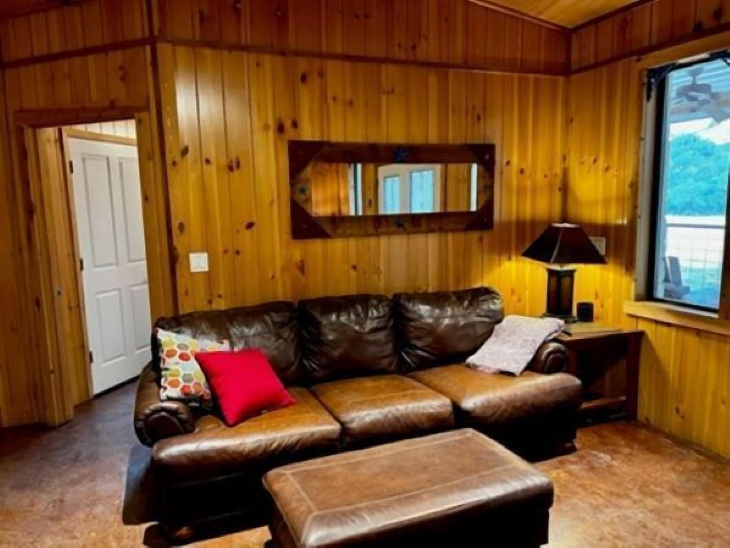 Lone Star Lodge with Access to the Frio River