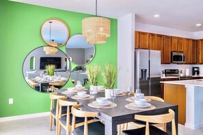 Dining - Upstay - 18-Guest Mansion w Pool, Games, Cinema (Kissimmee)