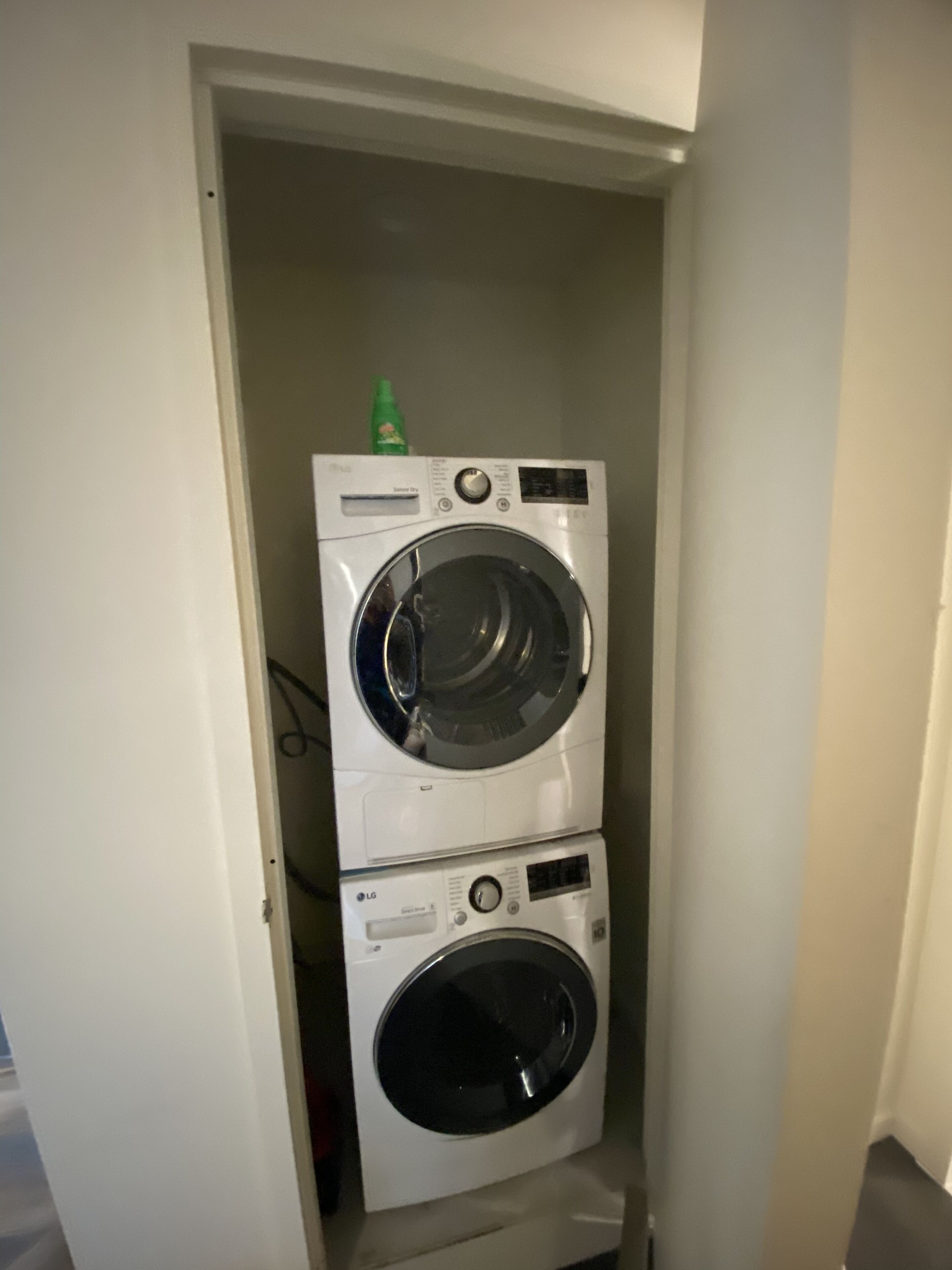 Cozy 1bdrm Hideaway W/ parking space