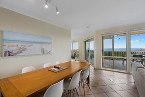 Interior - 48 Rumbelow St - Sea Views, Near Beach (Encounter Bay)