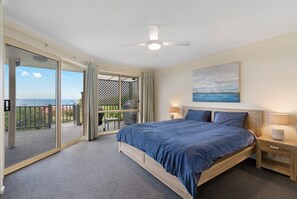 4 bedrooms, iron/ironing board