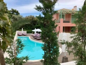 Pool - Studio apt with Communal Pool, near to sea (Pogonia)