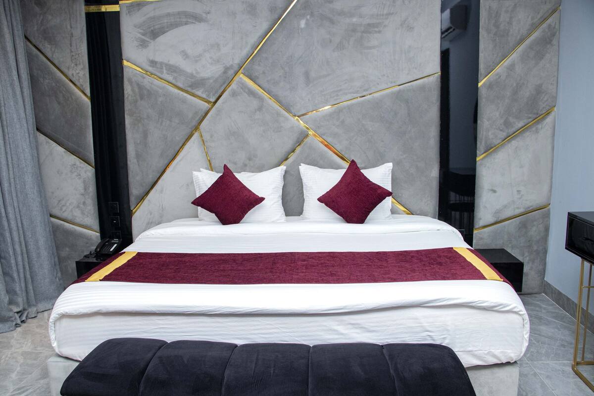 Luxury Room