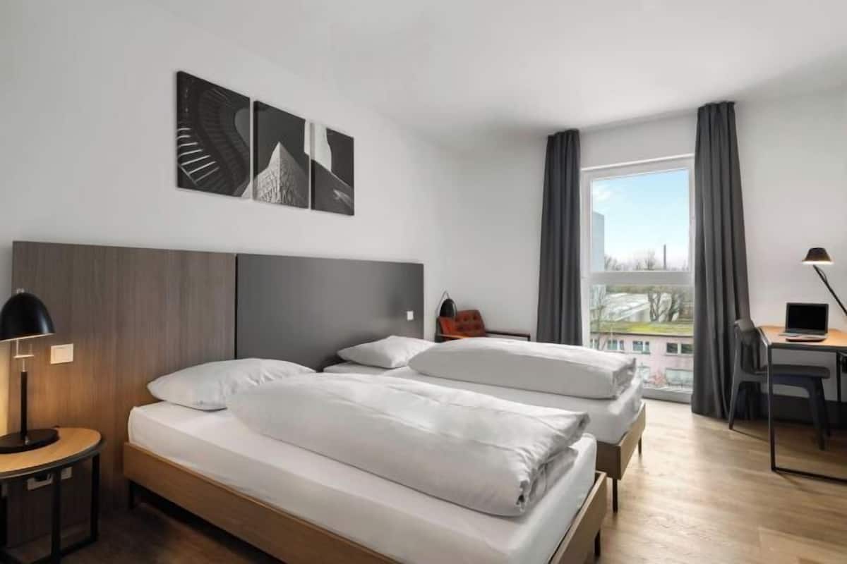 1 Schlafzimmer, Verdunkelungsvorhänge, schallisolierte Zimmer