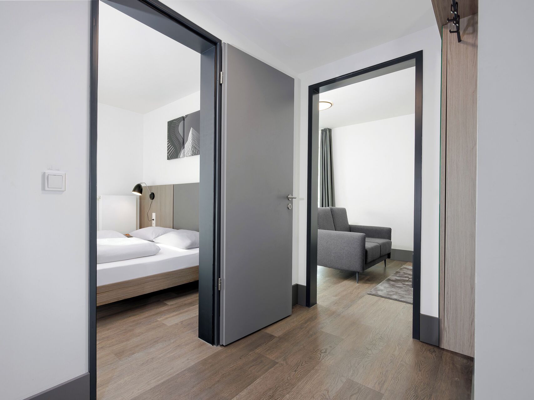 Apartment | Wohnbereich | 50-Zoll-Smart-TV mit Kabelempfang, Fernseher