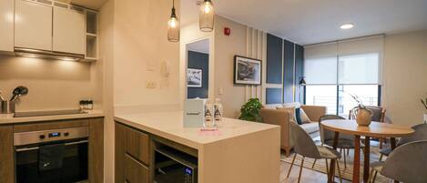 Fridge, microwave, oven, stovetop