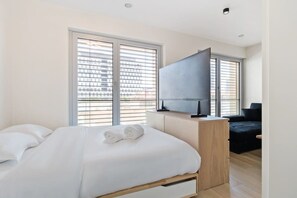 Bügeleisen/Bügelbrett, WLAN, Bettwäsche