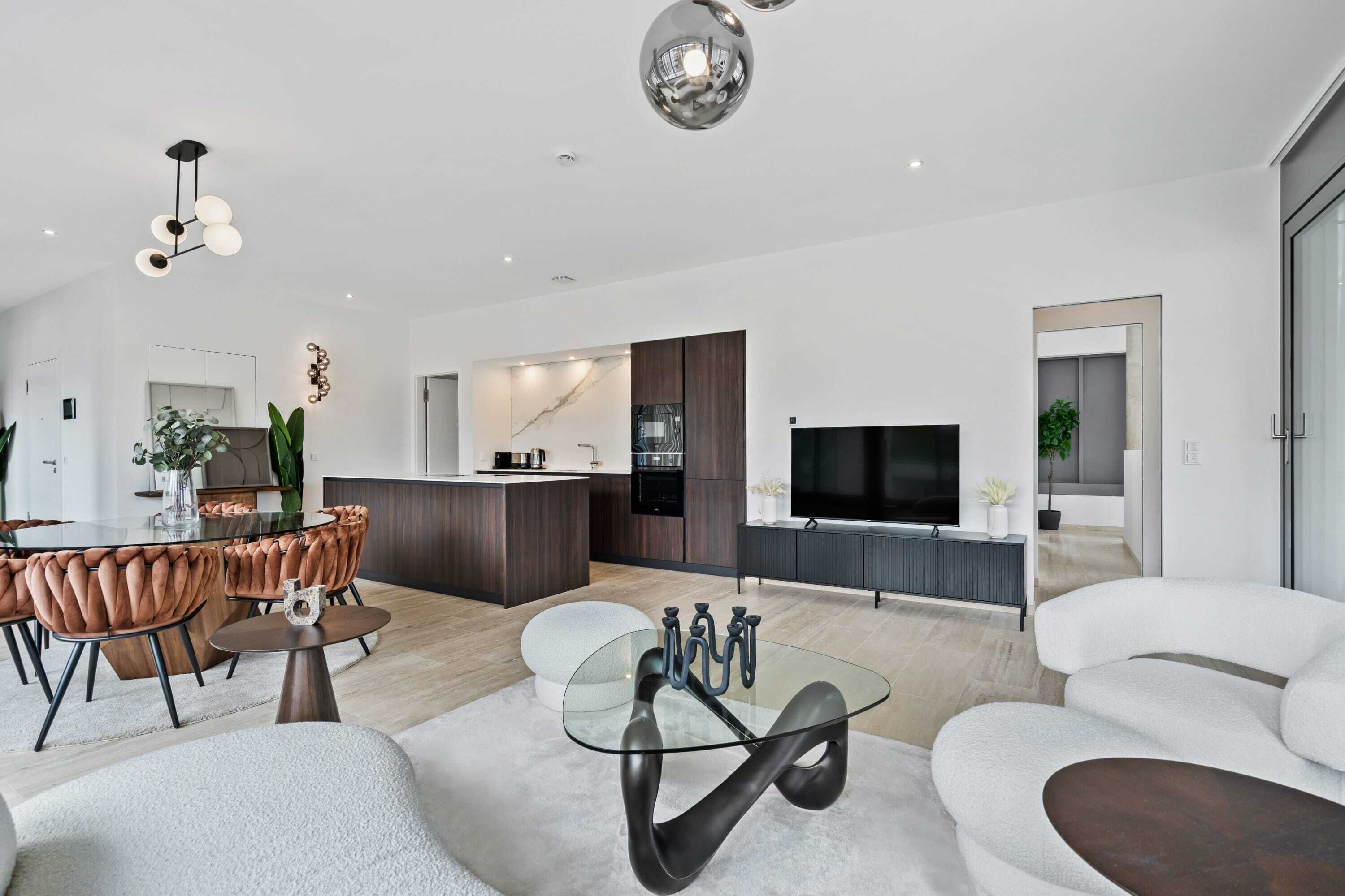 Téléviseur, bureau