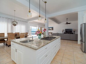Interior - Spacious Oceanfront Villa with Barrier Reefs View & Private Pool (San Pedro Town)