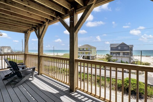 Luxurious 6BR Ocean View Home w/ Private Pool, Hot Tub & Elevator!