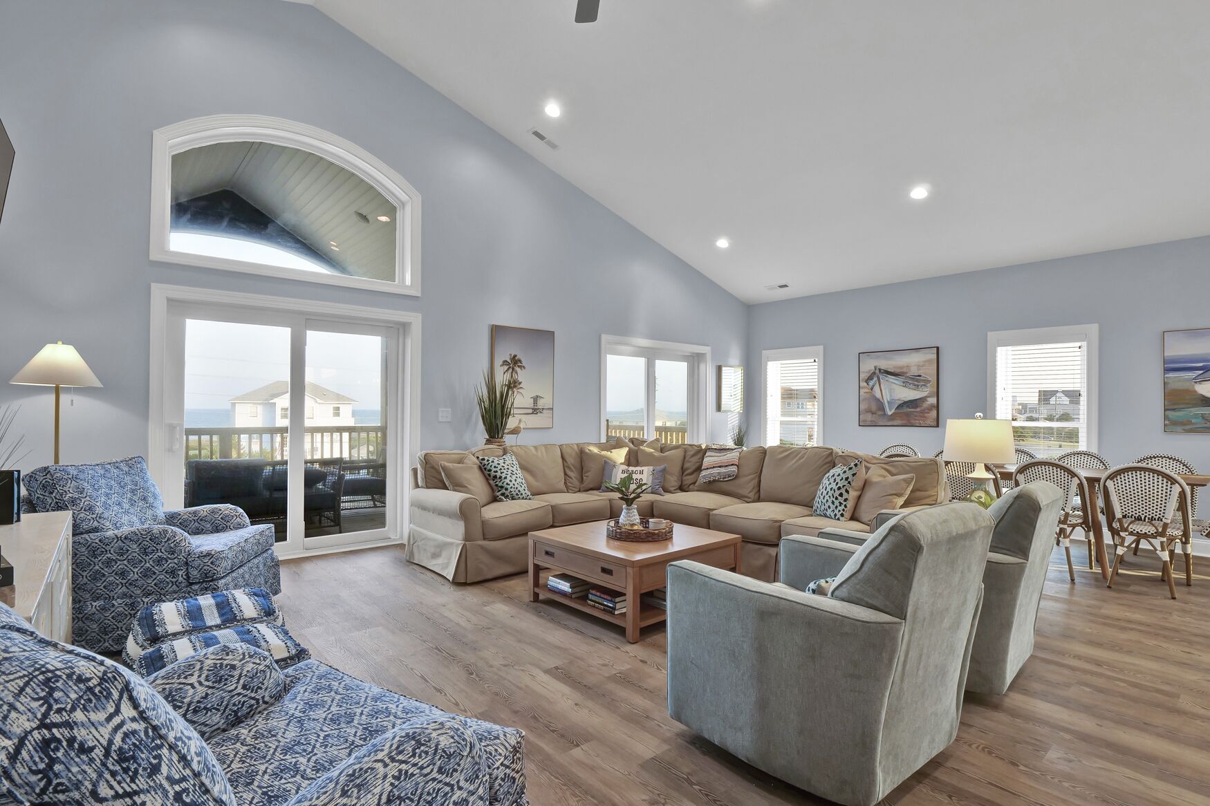 Ocean View Luxury: 8BR House w/ Pool & Hot Tub