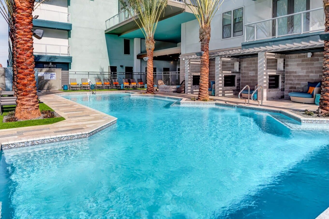 Frontdesk | Spacious 1 BR Apt by Tempe Town Lake