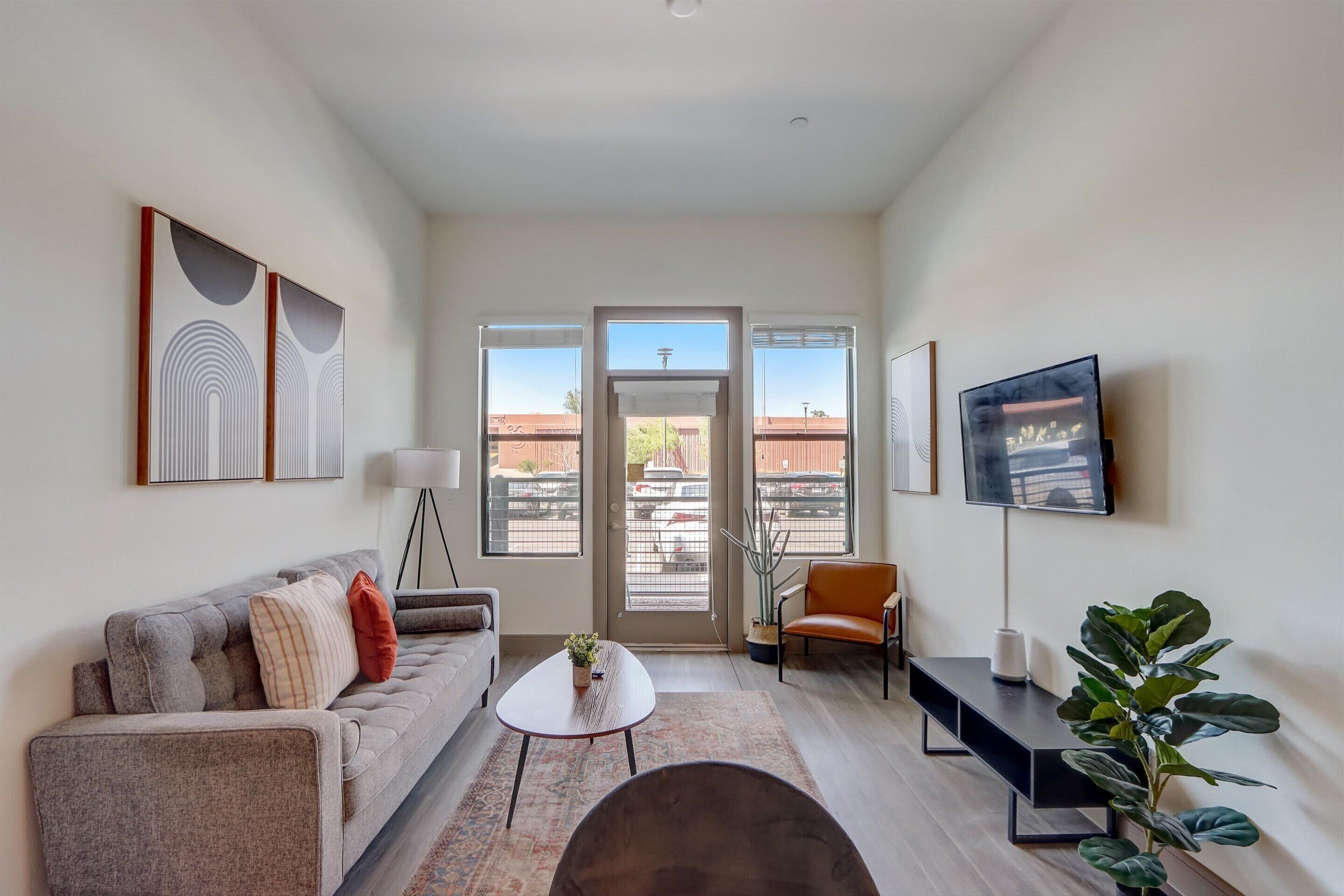 Frontdesk | Delightful Open 1 BR Apt by Salt River