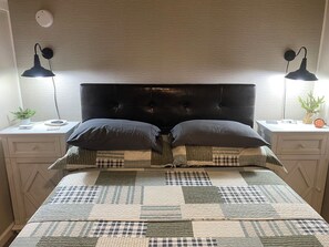 2 Schlafzimmer, Schreibtisch, Reisekinderbett, kostenloses WLAN