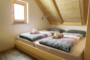 2 Schlafzimmer, Bettwäsche