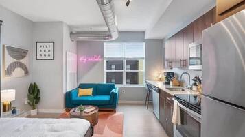 Strygejern/strygebræt, Wi-Fi, sengetøj