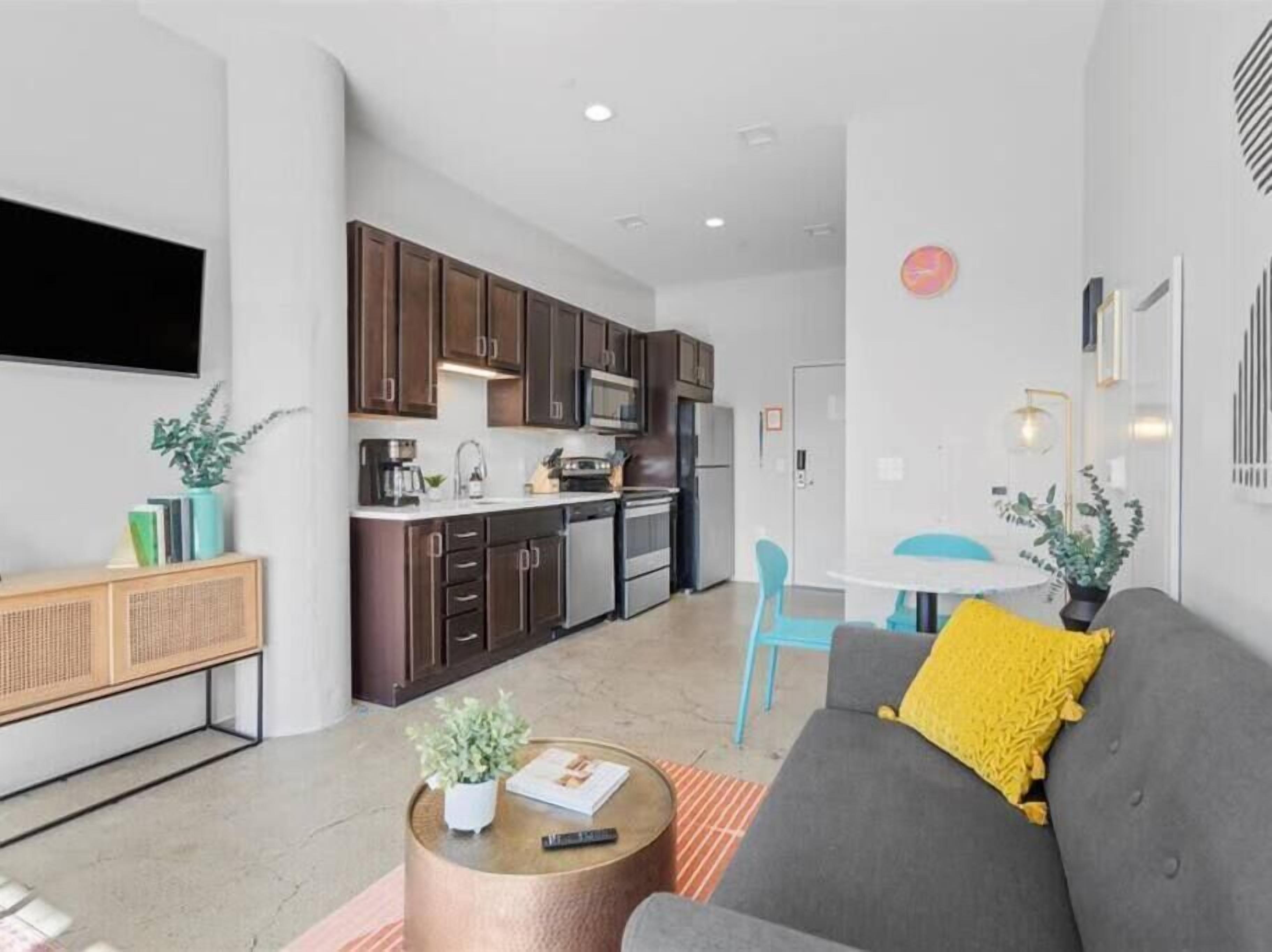 CozySuites | Trendy SDO, Downtown Pittsburgh