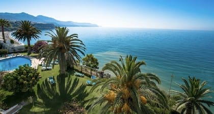 First-Line apartment just above Carabeillo/Burriana beach Three bedrooms