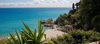 First-Line apartment just above Carabeillo/Burriana beach Three bedrooms