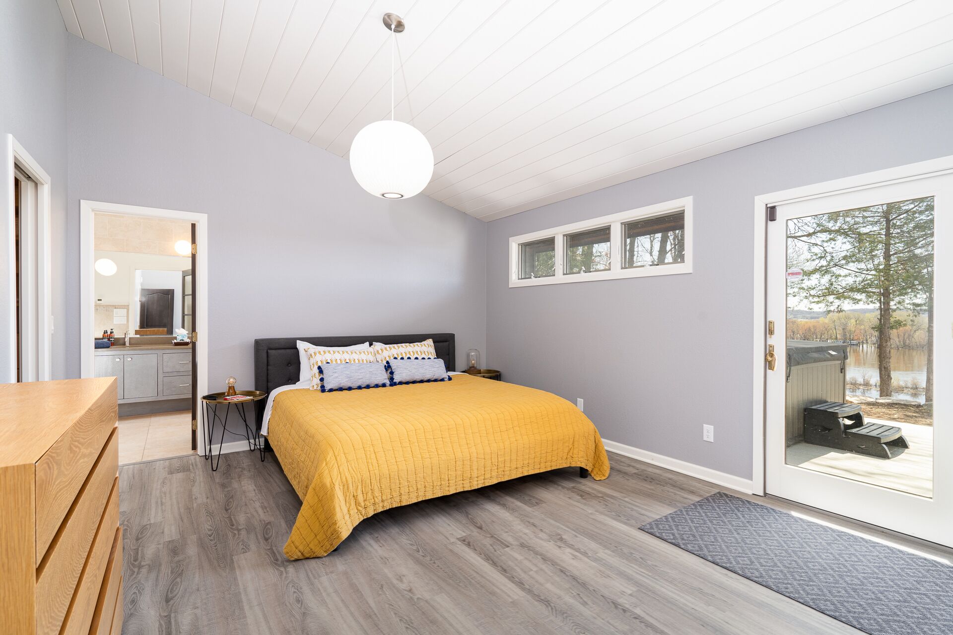 MINNeSTAY* Riverfront Inn | On the Mississippi