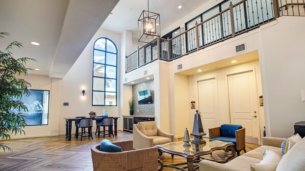 Condo, 2 habitaciones | Interior