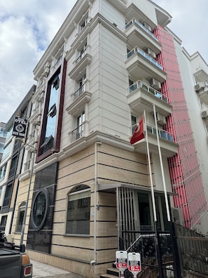 Fachada de la propiedad