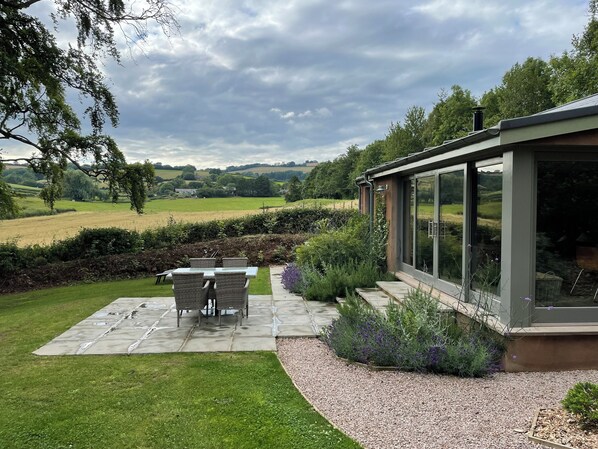 Casa de campo | Opções para refeição ao ar livre