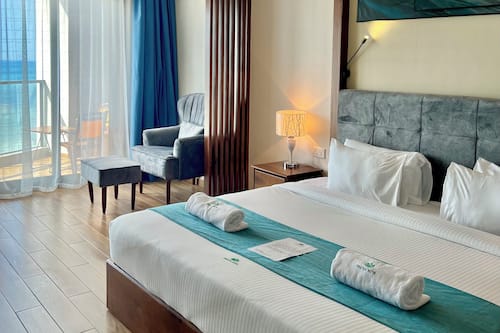 Deluxe Suite | In-room safe, desk, laptop workspace, free WiFi