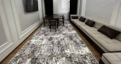 Downtown apt by the Savitskiy Museum