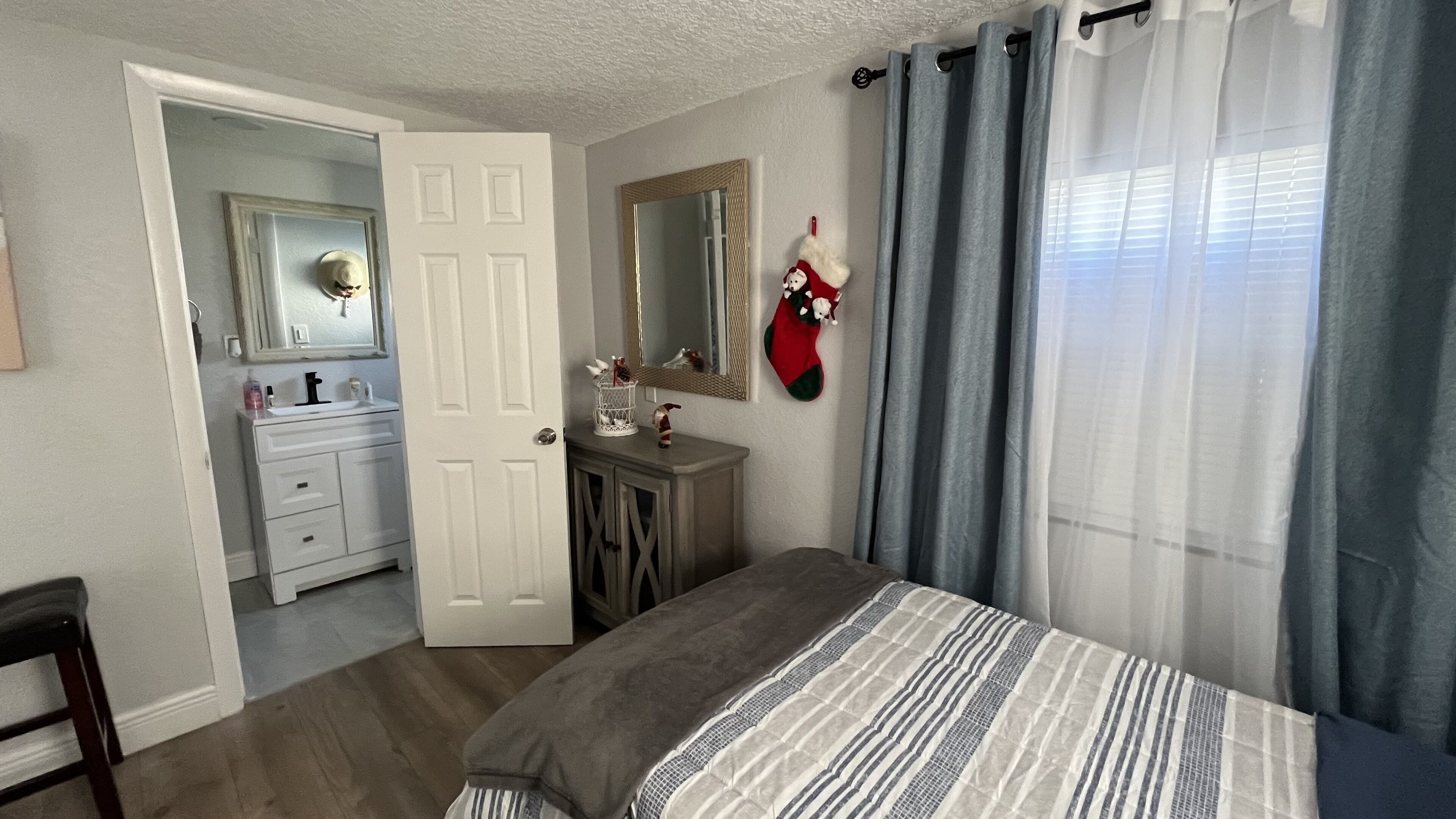 COZY HOME NEAR DISNEY AND ALL PARK THEMES