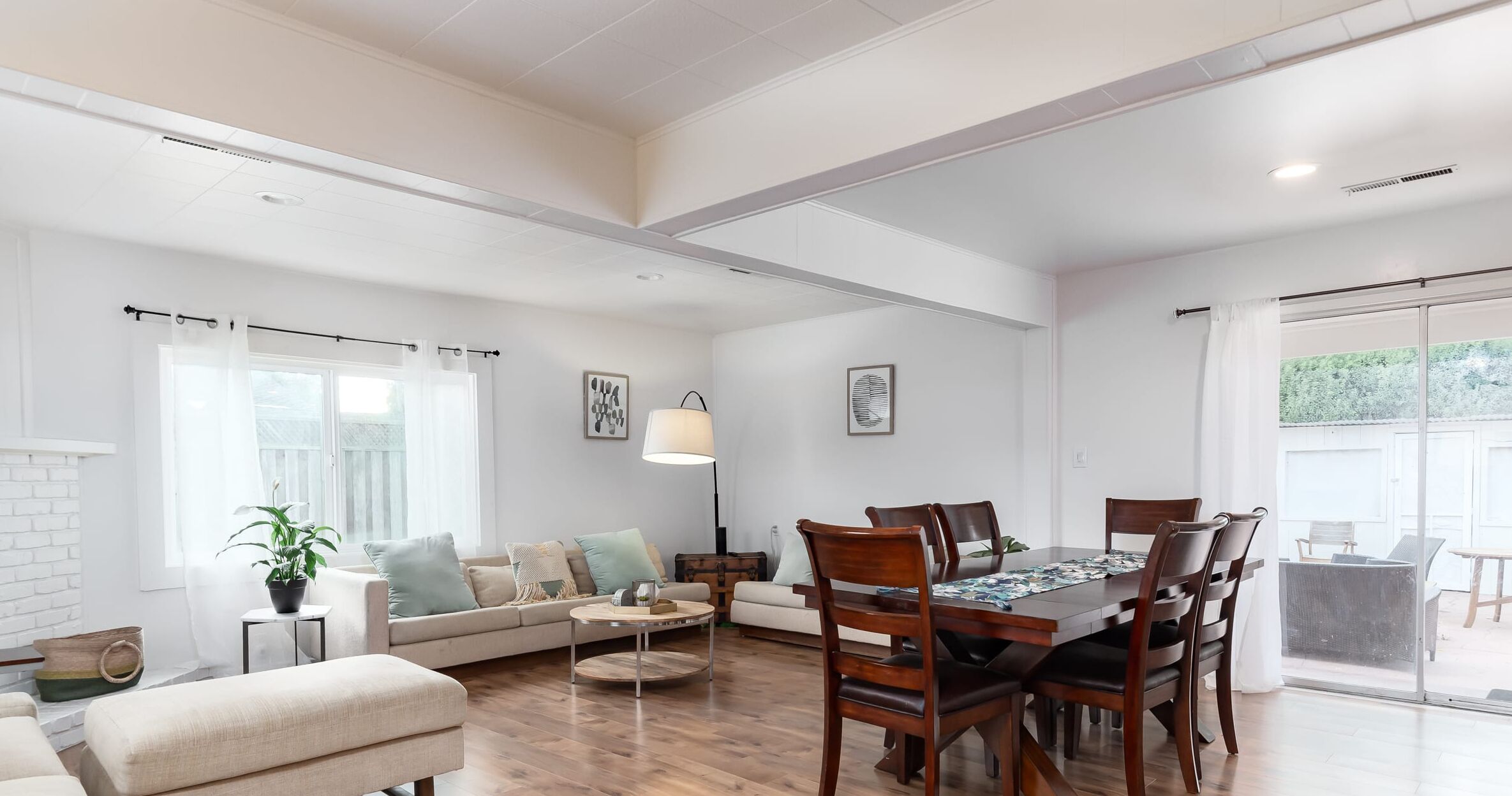 Palisades Bungalow: Walk to Pleasure Point