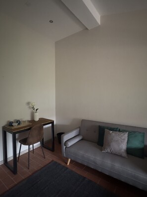 Living area - Casa M Honeymoon Suite (Chianciano Terme)