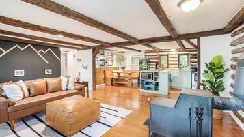 TV, stereo, offices