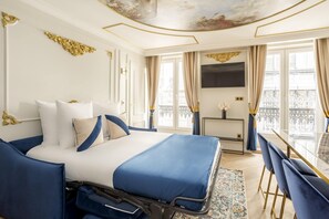 2 Schlafzimmer, Schreibtisch, Bügeleisen/Bügelbrett, Reisekinderbett