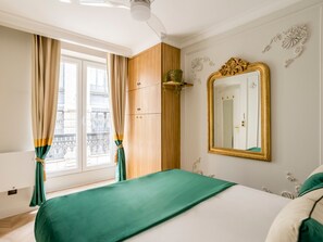 Room - Merveil - Luxury Suite - Opera - Rougemont I (Paris)
