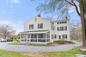 Exterior - Historical Winter Stay | Circa 1805 | Pet-Friendly (Epping)